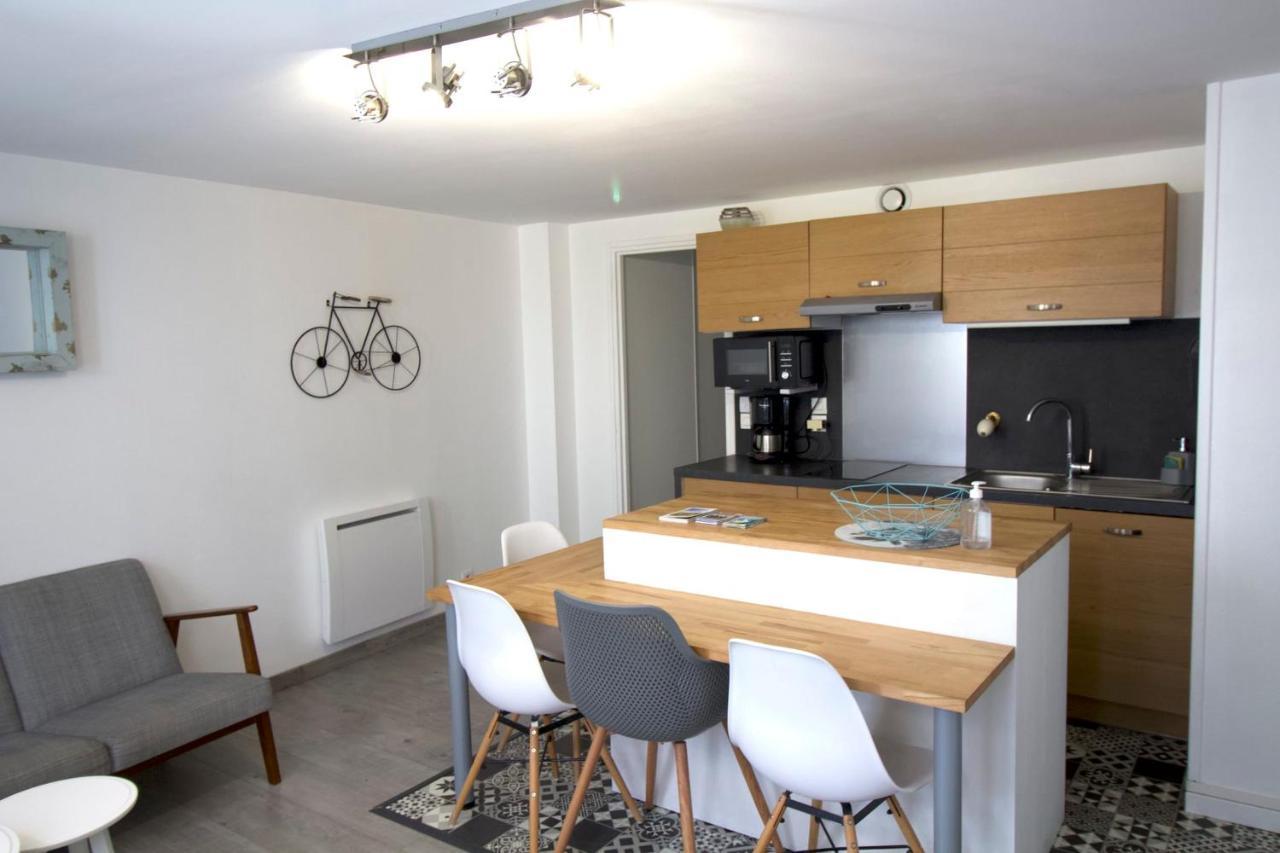 Cosy Apartment In The Center Of La Flotte Ngoại thất bức ảnh