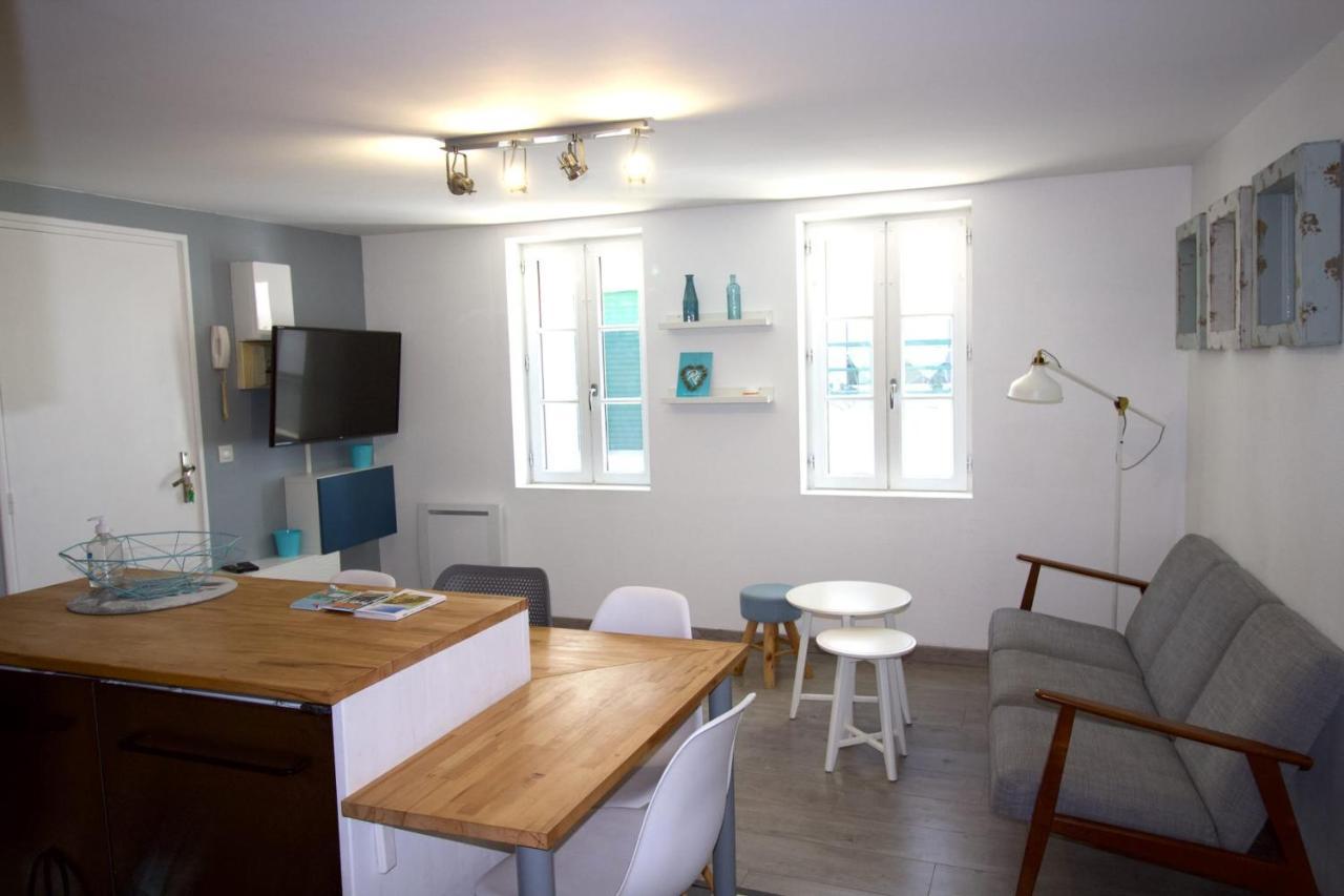 Cosy Apartment In The Center Of La Flotte Ngoại thất bức ảnh